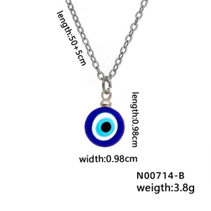 Dettaglio della collana Occhio di Maometto con pendente da 0,98 cm e catena da 50+5 cm