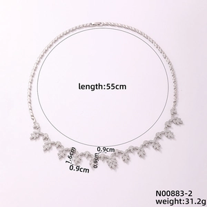 Macro shot of 55cm silver leaf necklace with crystals, 31.2g weight specification