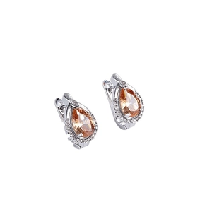 Boucles d'oreilles élégantes en goutte champagne avec zircon AAA et base en argent