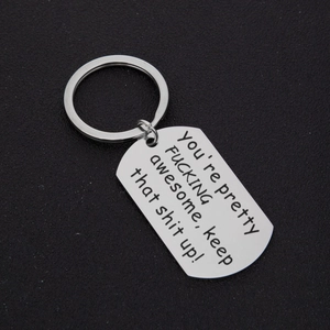 Schlüsselanhänger aus Edelstahl mit graviertem Motivationsspruch als Geschenk für Paare