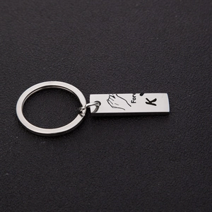 Porte-clés couple en acier inoxydable avec gravure Forever et motif de promesse de doigt