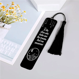 Marque-page noir en acier inoxydable avec pompon et citation lune pour cadeau