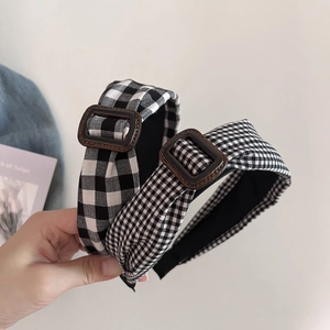 Vintage checkered headband set with retro brown buckles and black and white patterns