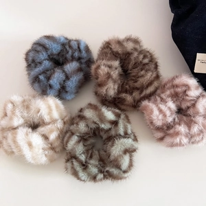 Autumn Winter Plush Zebra Pattern Scrunchie Thickened Faux Fur Large Intestine Hair Ring Sweet Soft Ponytail Hair Tie For Women