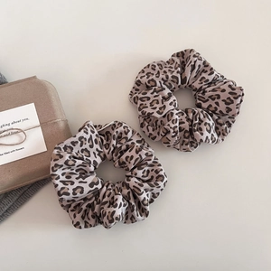 Vintage leopard print knit scrunchies set for women in soft beige and brown fabric