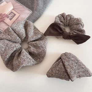 Knitted brown hair scrunchie set with bow detail for elegant winter hairstyling