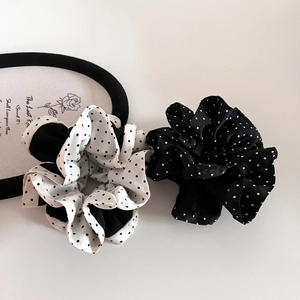 Chiffon polka dot scrunchie set in black and white with elegant pleated fabric design