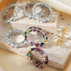Hartvormige Regenboog Zirkoon Eternity Ring Goud Zilver Vergulde Koperen Ring Voor Vrouwen Elegante Mode Sieraden Ring