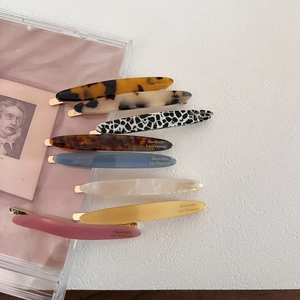 Minimalist acetate hair clip set in various vintage marble and tortoiseshell patterns