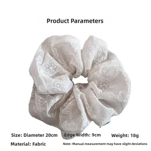 Dimensions détaillées du chouchou en dentelle beige brodé avec diamètre de 20 cm