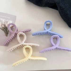 Set of 5 pastel matte hair claw clips in cream colors for elegant hair styling