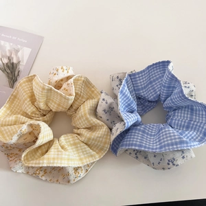 Floral plaid scrunchie set for women featuring yellow and blue summer patterns