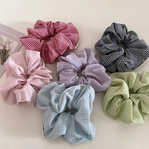 Set di 6 elastici scrunchie a quadretti vichy colorati in morbido tessuto e toni pastello