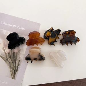 Set of 6 French acetate hair clips in tortoiseshell and marble patterns for women