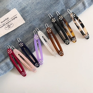 French Style Acetate Oval Hair Clip For Women Elegant Rhinestone Inlaid Duckbill Clip Hollow Floral Side Hair Accessory