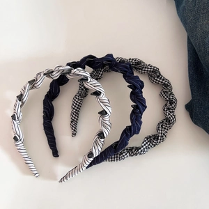 Three-piece fabric headband set with polka dots and stripes featuring non-slip teeth design
