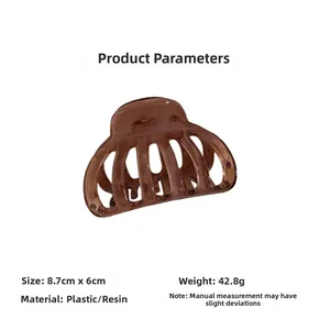 Detail view of 8.7cm translucent brown hair claw clip with specific size measurements