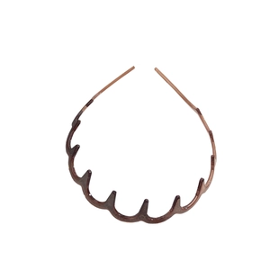 Brown transparent wavy non-slip headband with teeth for volume hair styling