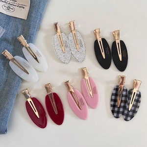 Elegant acetate oval hair clip set in various colors and patterns for women