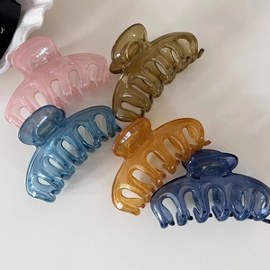 Minimalist Korean Jelly Color Large Acrylic Hair Claw Clip For Women High End Temperament Shark Clip Hair Accessories