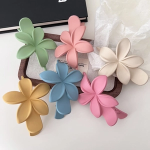 Koreanischer Stil Süß Blume Haarspange Für Damen Matt Harz Entenschnabel-Clip Elegant Floral Haarnadel Für Tägliches Styling
