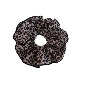 Chic oversized leopard print scrunchie for women with high elasticity and premium soft fabric