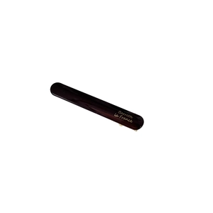 Barrette minimaliste à motif marbre brun foncé avec inscription dorée élégante