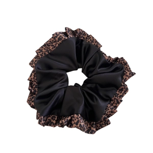 Elegante coletero de satén negro con borde de encaje de leopardo para mujer