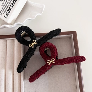 Eleganti mollette per capelli a fiocco in tweed nero e rosso vino con dettagli oro