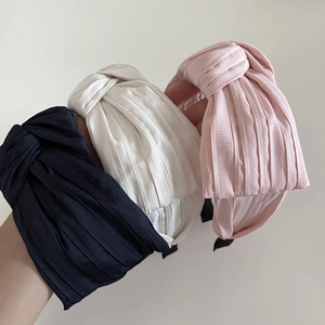 Serre-tête Large Plissé à Nœud Style Coréen pour Femmes Bandeau Doux en Tissu Satiné Antidérapant Accessoires de Cheveux pour Filles