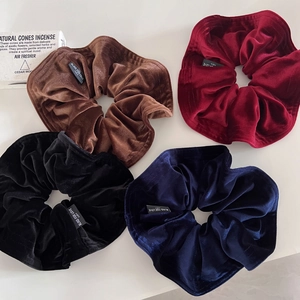 Vintage Large Velvet Scrunchie For Women Pleated Oversized Elastic Hair Ties Elegant Autumn Winter Solid Hair Accessories