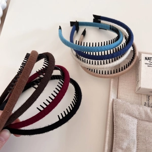 Minimalist non-slip toothed headband set with colorful cotton fabric wrapping for women
