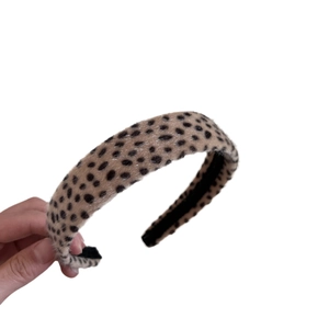 Serre-tête classique à motif léopard en peluche douce avec design antidérapant
