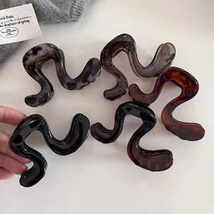 Pinces à cheveux élégantes en forme de S aux motifs marbrés et écaille de tortue