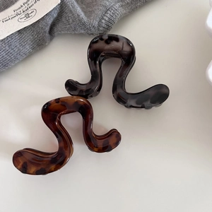 Pinces à cheveux élégantes ondulées en écaille de tortue et marbre gris pour femmes