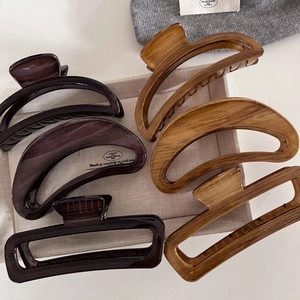 Vintage Wood Texture Plastic Resin Hair Claw Clips Large Geometric Non-Slip Shark Clips Elegant Hair Accessories For Women