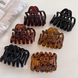 Elegant French Tortoiseshell Hair Claw Clips Small Matte Glossy Black Hair Clips For Women Elegant Hair Styling Accessories