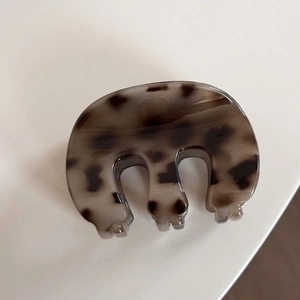 Pince à cheveux française en PC avec motif écaille de tortue en gris foncé translucide