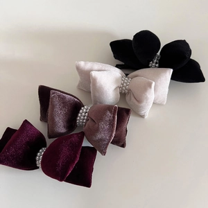 Elegant Velvet Bow Hair Clip With Faux Artificial Pearl Vintage Large Duckbill Clip For Women Daily Party Hair Accessories
