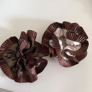 Elegant Satin Pleated Layered Scrunchies For Women High Elasticity Oversized Hair Ties Fashion Commuter Hair Accessories