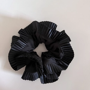 Elegant black pleated satin double-layer scrunchie hair tie with ruffled edge for women