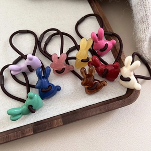 Mignon Anneau de Cheveux en Forme de Lapin Porte-Queue de Cheval en Résine Colorée Élastiques à Cheveux Faits à la Main pour Femmes Filles