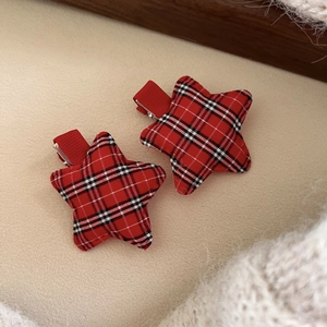 Red Plaid Star Alligator Hair Clip For Women Handmade Fabric Wrapped Star Shaped Hairpin For Christmas New Year Daily Accessory