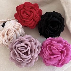 Pince à Cheveux Rose en Tissu 3D de Style Français Fait à la Main Florale Pince Crabe Élégante Pince à Cheveux pour Femme Coiffure