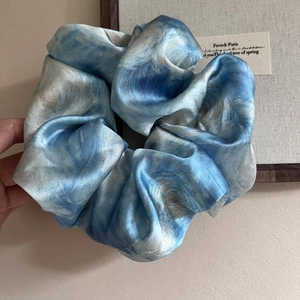 French Style Satin Scrunchies For Women Elegant Oil Painting Pattern Large Hair Ties Artistic Ribbon Hair Accessories