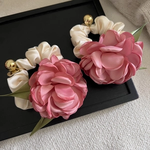 Handmade 3D Camellia Flower Scrunchie Satin Floral Hair Tie Sweet Korean Style Ponytail Holder Women Hair Accessories