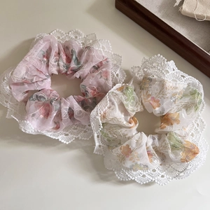 Chouchous français à fleurs avec bordure en dentelle blanche, lot rose et crème