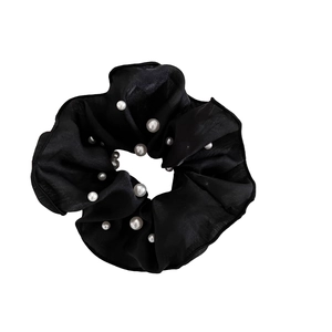 Eleganter schwarzer Satin Haargummi mit weißen Perlen für Damen Frisuren Styling
