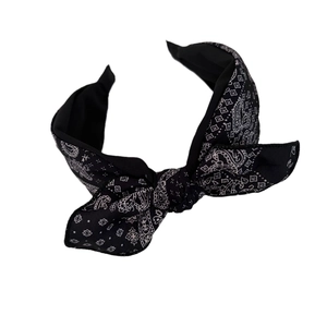Vintage paisley print wide headband with knot bow design in classic black and white