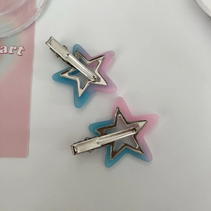 Y2K blue and pink gradient star hair clips with silver metal frame for girls